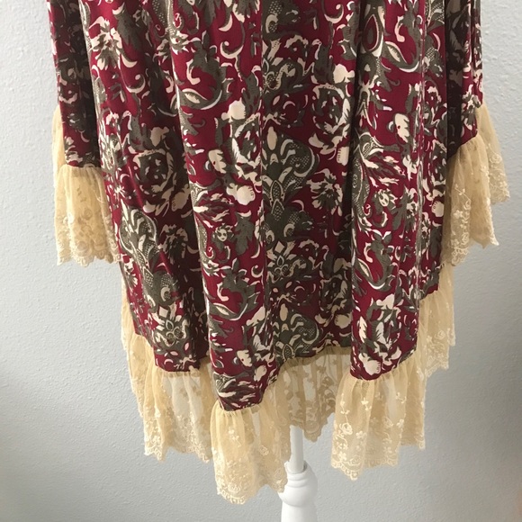 Ciel USA boho lace trim cold shoulder floral tunic - Picture 4 of 8